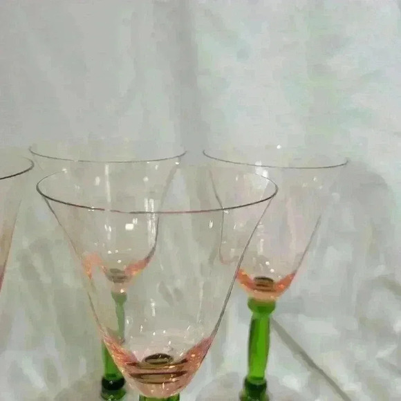 Set of 4-FORNACE MIAN- Burano Wine Glasses - Picture 6 of 6